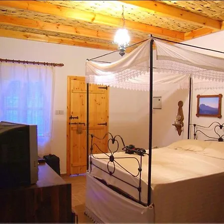Pensjonat The Nitovikla Eco-agro Boutique & Pool & Cave Restaurant & Wine House An Authentic Cypriot Experience!